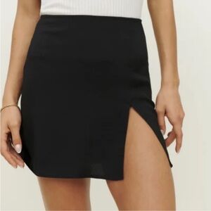 Reformation Margot skirt in black size 2